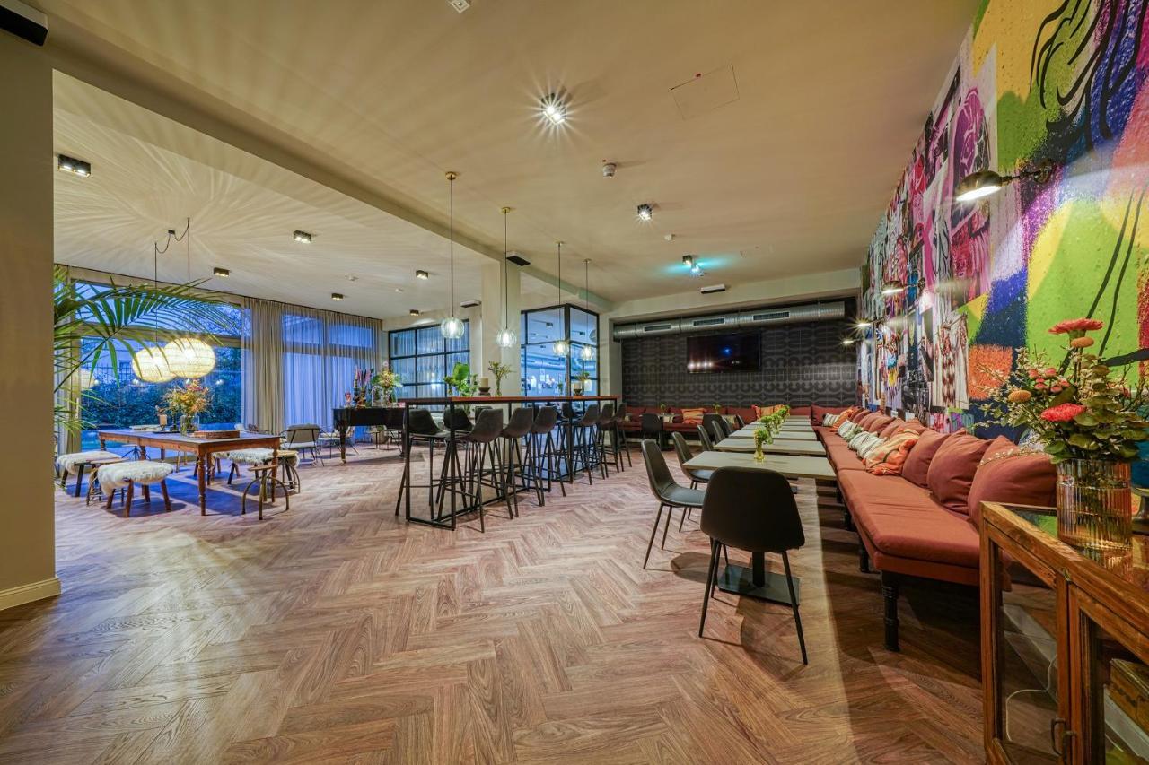 Vienna House Easy By Wyndham Bonn City Exterior photo